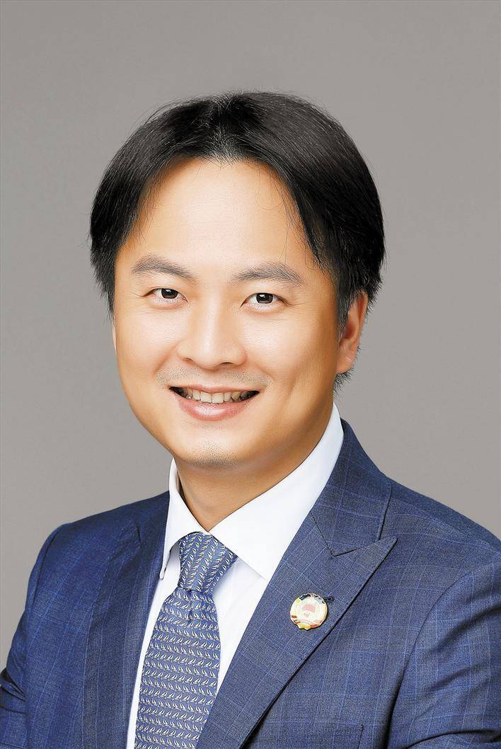罗怡青 罗怡青