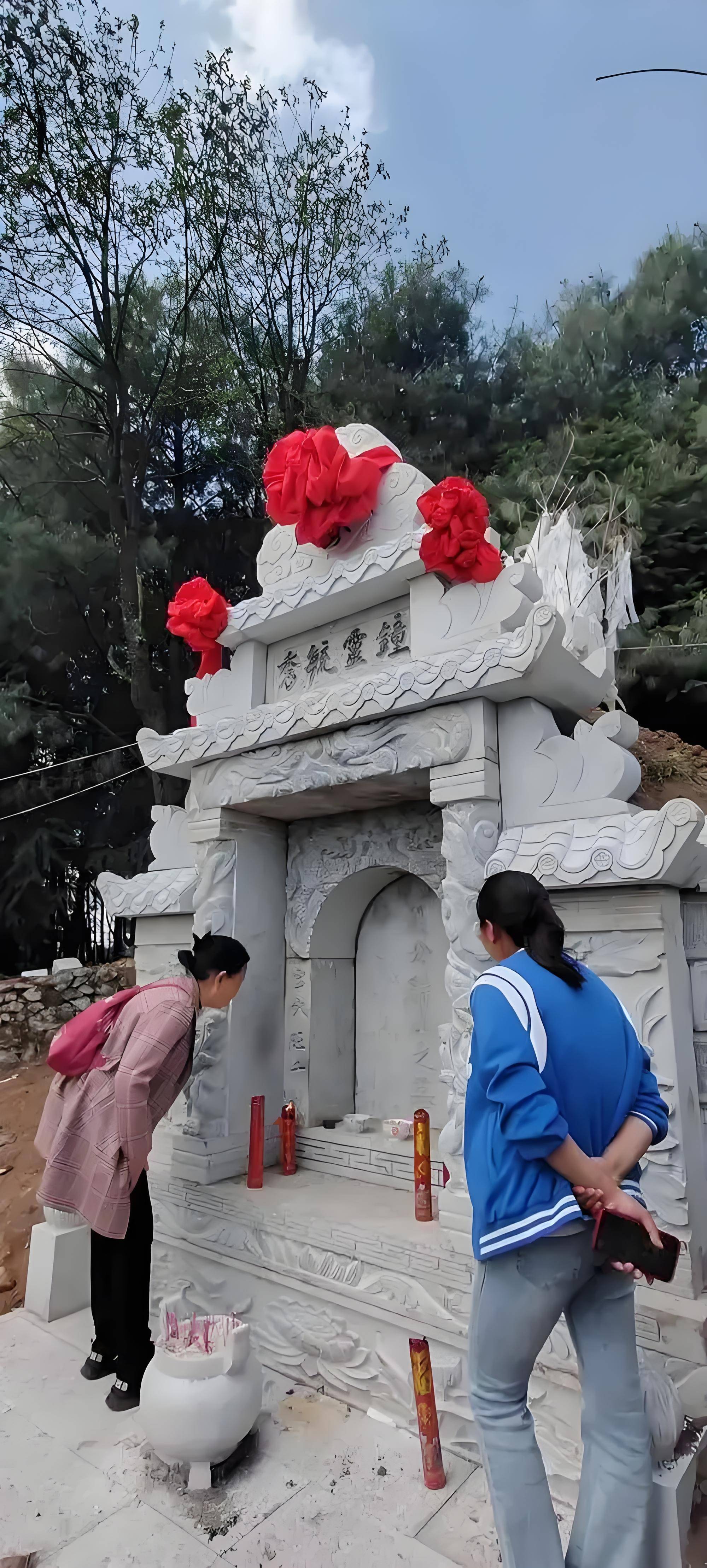 看祖坟风水的方法有哪几种