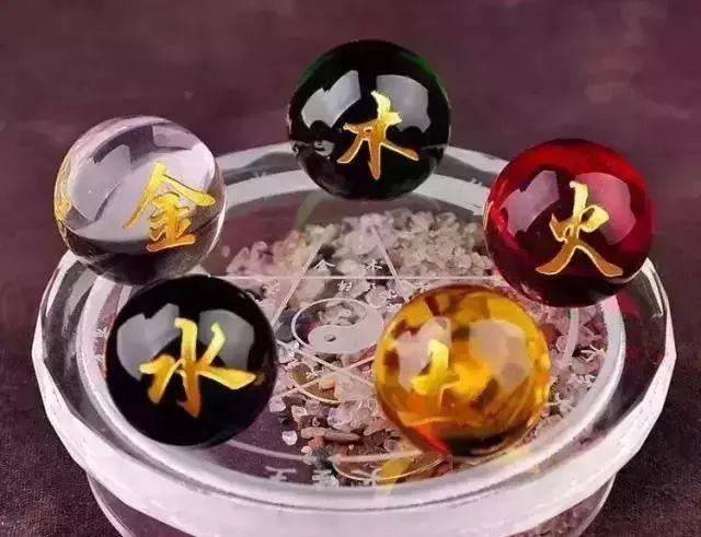 火命人家里应该挂什么画面的简单介绍 火命人家里应该挂什么画面的简单介绍