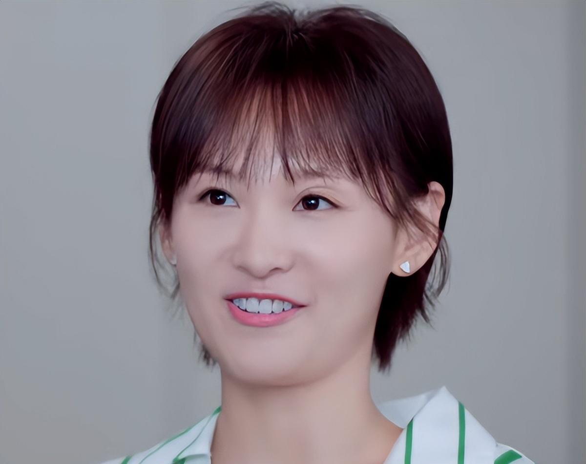 罗诗涵这名字女子吗(罗诗涵名字的含义和寓意)