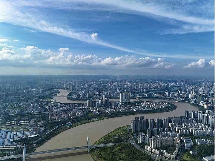 入帘青小区全景鸟瞰图(成都入帘青楼盘小区视频)