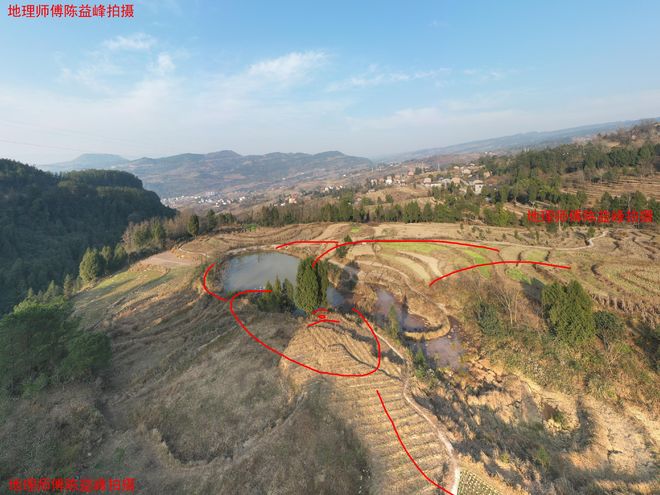 墓地风水青龙过堂(墓地风水青龙过堂有什么好处) 墓地风水青龙过堂(墓地风水青龙过堂有什么好处)