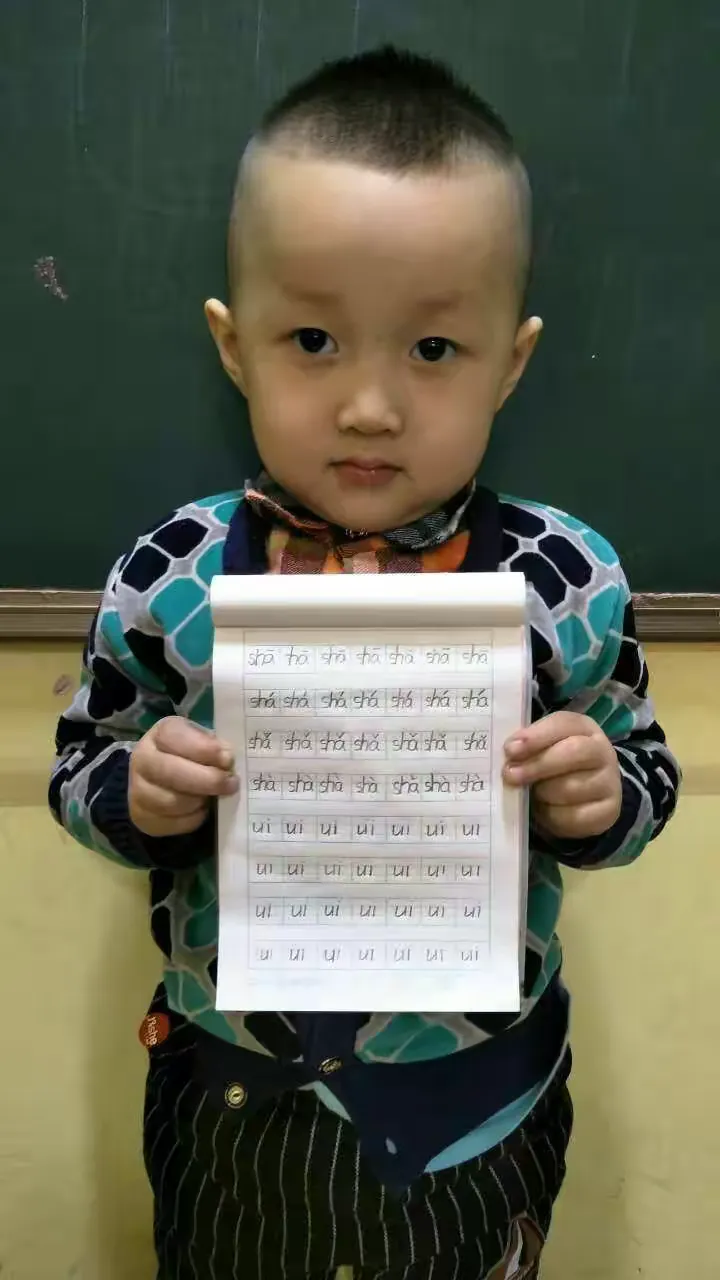 龙诗涵名字含义(张诗涵名字的含义)