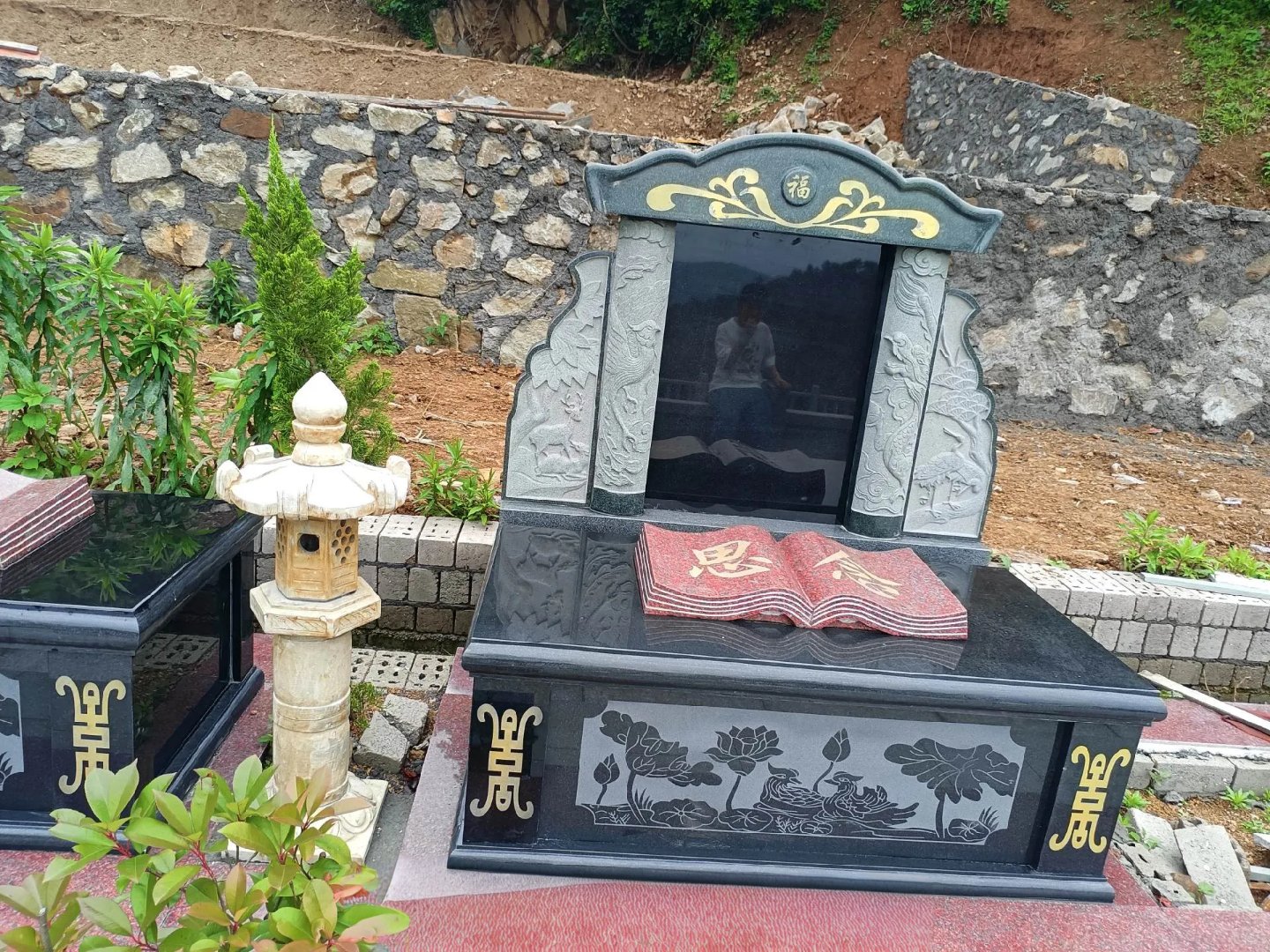 陵园墓位可以买卖吗(陵园卖墓地的收入可以一次性确认营业收入吗)