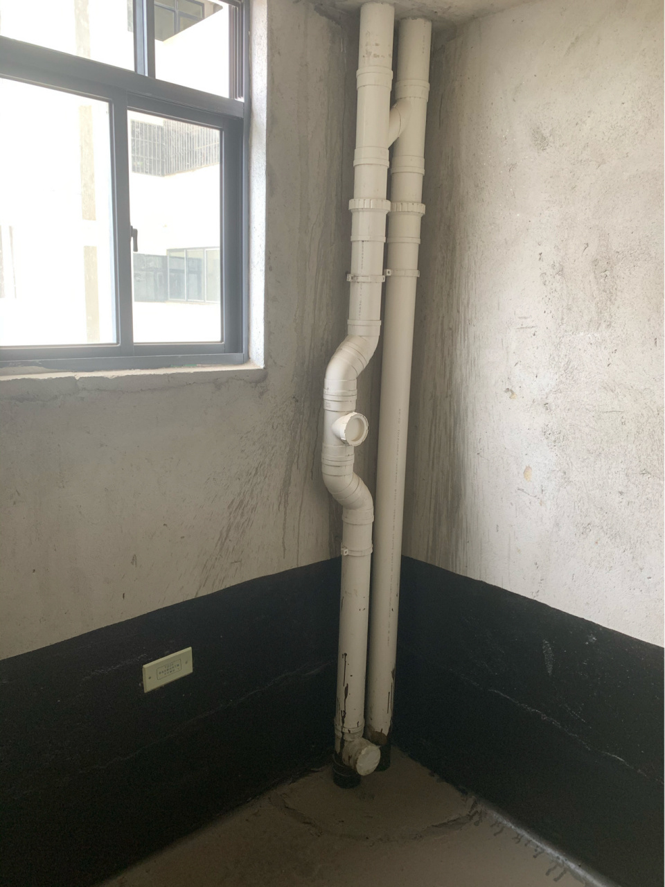 房屋排水在前面好不好(房屋四周排水有什么讲究)