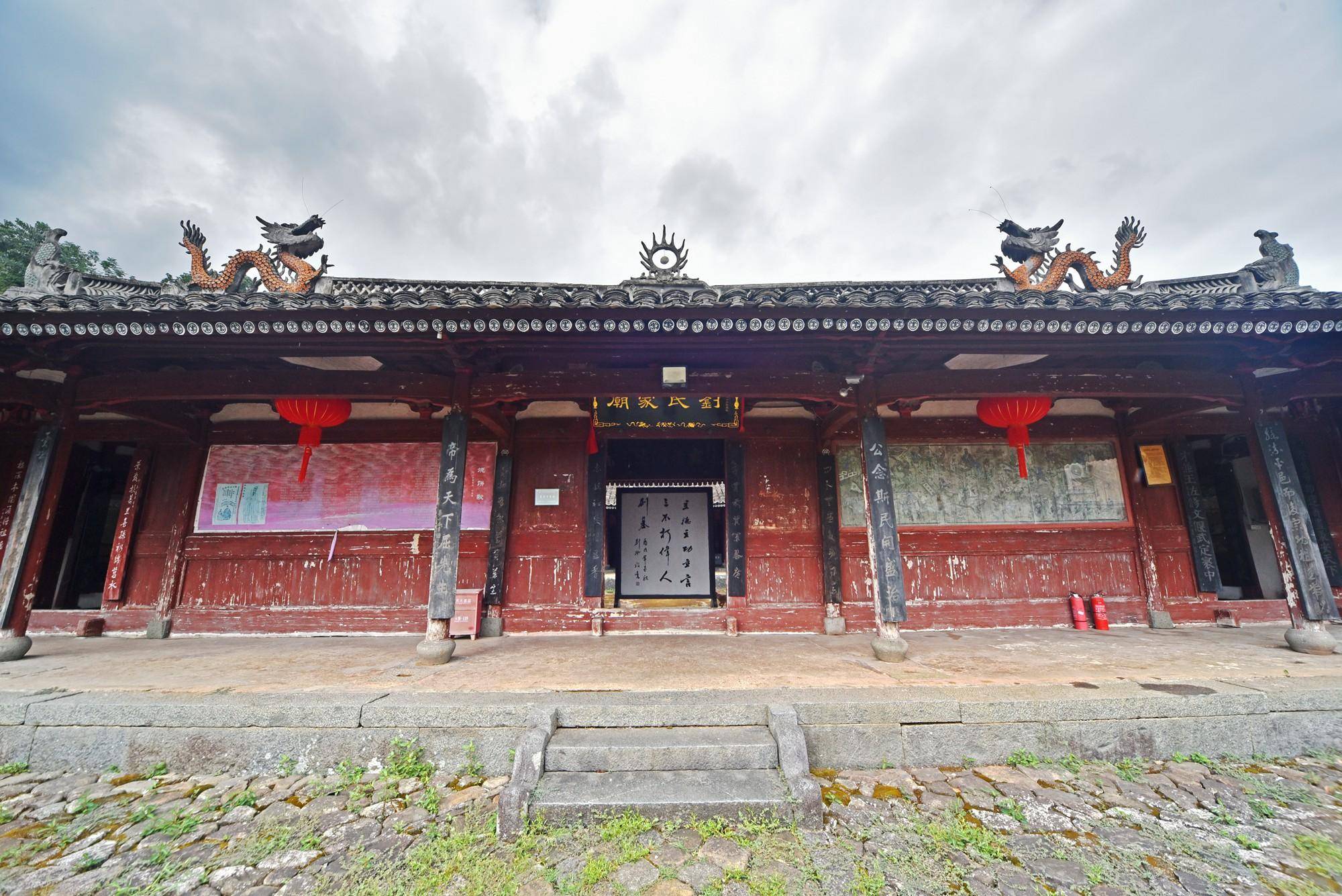 苍南三个姓哪个最厉害(苍南李氏最厉害三个职位)