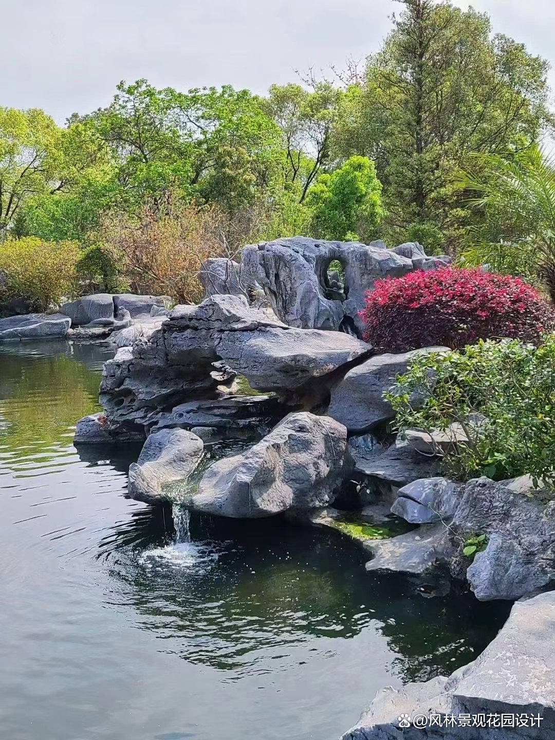 庭院假山怎么摆好看(庭院假山石用哪种好看)